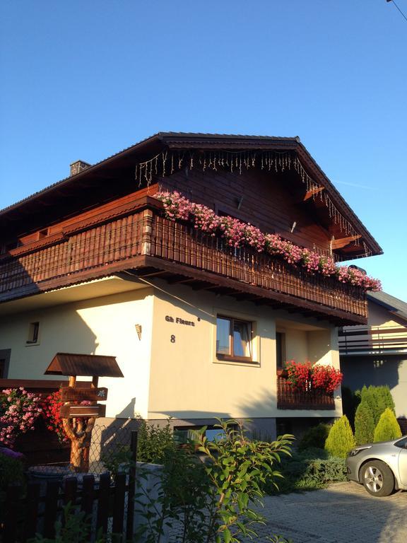 Guest House Fleurs Liptovský Mikuláš Exteriör bild